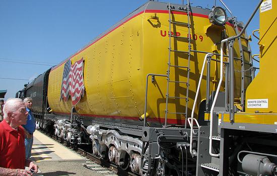 Union Pacific adds a second track in Fort Bend County